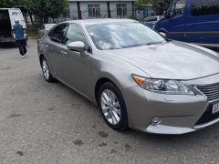 Photo of the vehicle Lexus ES