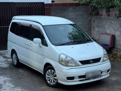 Сүрөт унаа Nissan Serena