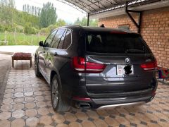 Photo of the vehicle BMW X5