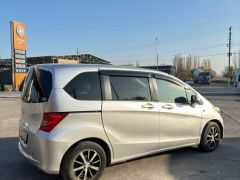 Сүрөт унаа Honda Freed