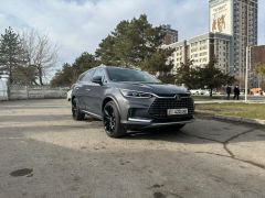 Фото авто BYD Tang