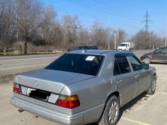 Photo of the vehicle Mercedes-Benz W124