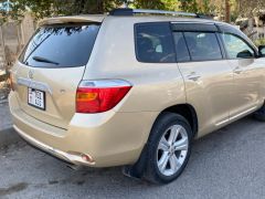 Сүрөт унаа Toyota Highlander