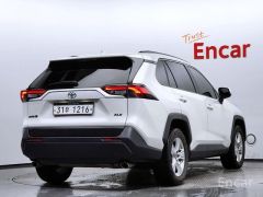 Сүрөт унаа Toyota RAV4