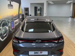 Сүрөт унаа JAC J7