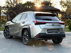 Фото авто Lexus UX