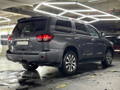 Фото авто Toyota Sequoia