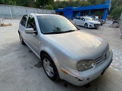 Photo of the vehicle Volkswagen Golf