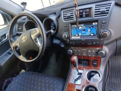 Сүрөт унаа Toyota Highlander