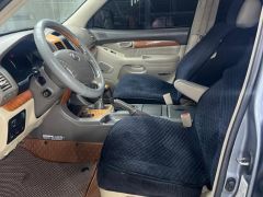 Photo of the vehicle Lexus GX