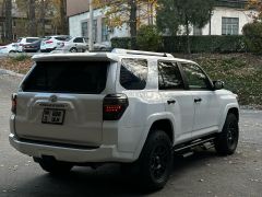 Photo of the vehicle Toyota 4Runner