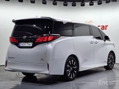 Фото авто Toyota Alphard