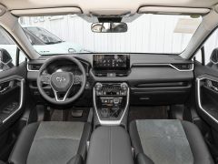 Сүрөт унаа Toyota RAV4