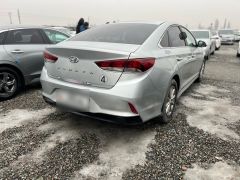 Photo of the vehicle Hyundai Sonata