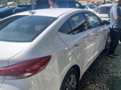 Photo of the vehicle Hyundai Elantra