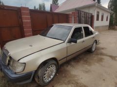 Фото авто Mercedes-Benz W124