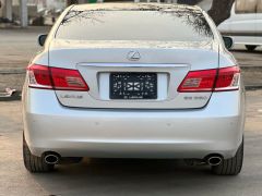 Photo of the vehicle Lexus ES