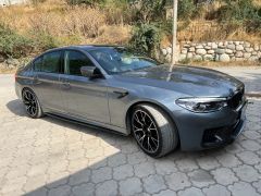 Фото авто BMW M5