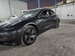 Фото авто Tesla Model 3