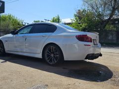 Photo of the vehicle BMW 5 Series