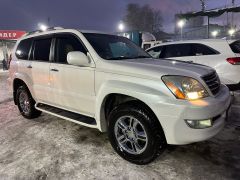 Photo of the vehicle Lexus GX