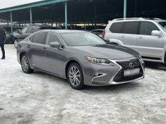 Photo of the vehicle Lexus ES