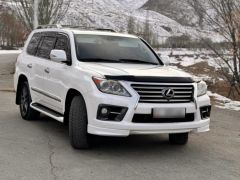 Photo of the vehicle Lexus LX