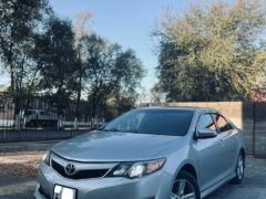 Сүрөт унаа Toyota Camry