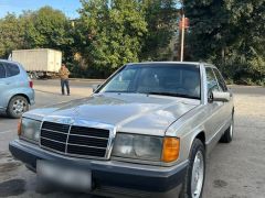 Сүрөт унаа Mercedes-Benz 190 (W201)