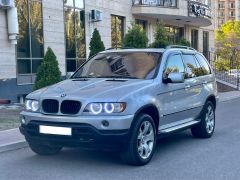 Photo of the vehicle BMW X5