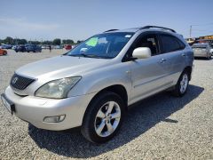 Photo of the vehicle Lexus RX