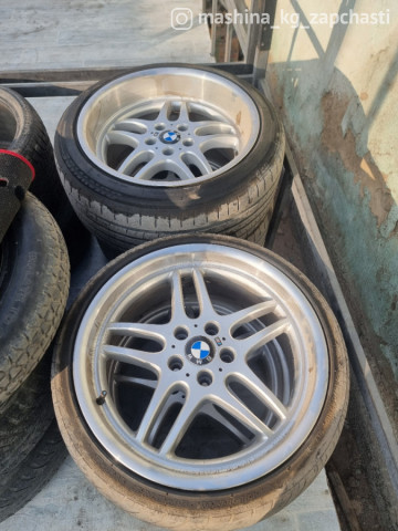 Wheel rims - Продаю диски стил 37 р 19 в идеальном состоянии разношыр