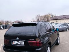 Photo of the vehicle BMW X5