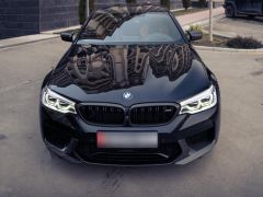 Photo of the vehicle BMW M5