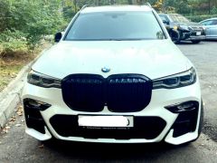 Фото BMW X7  2019