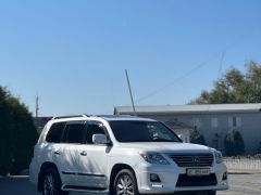 Сүрөт унаа Lexus LX