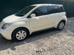 Сүрөт унаа Toyota Ist