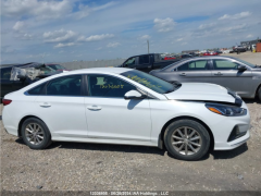 Photo of the vehicle Hyundai Sonata