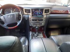 Сүрөт унаа Lexus LX