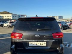 Photo of the vehicle Kia Carnival