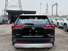 Photo of the vehicle Toyota RAV4