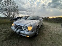 Photo of the vehicle Mercedes-Benz E-Класс