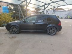 Photo of the vehicle Volkswagen Golf