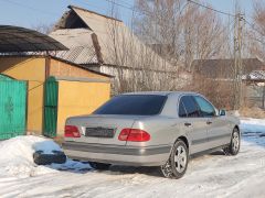 Сүрөт унаа Mercedes-Benz E-Класс