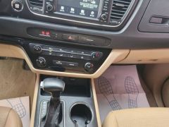 Фото авто Kia Carnival