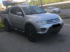 Фото авто Mitsubishi L200