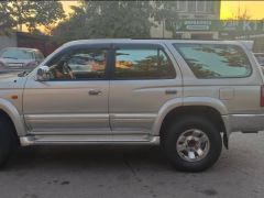 Photo of the vehicle Toyota Hilux Surf