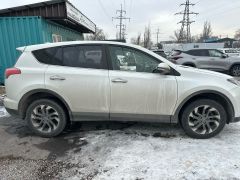 Photo of the vehicle Toyota RAV4