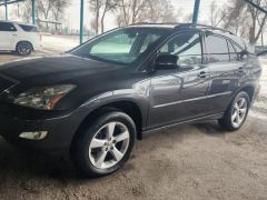 Photo of the vehicle Lexus RX