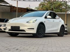 Фото авто Tesla Model Y